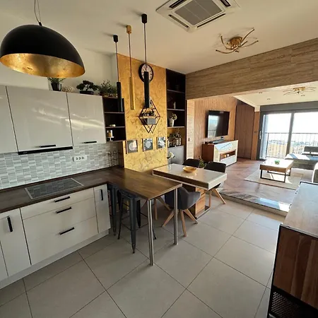 Magic View Luxury Penthouse With Jacuzzi And Sea View Apartment Split Exterior photo