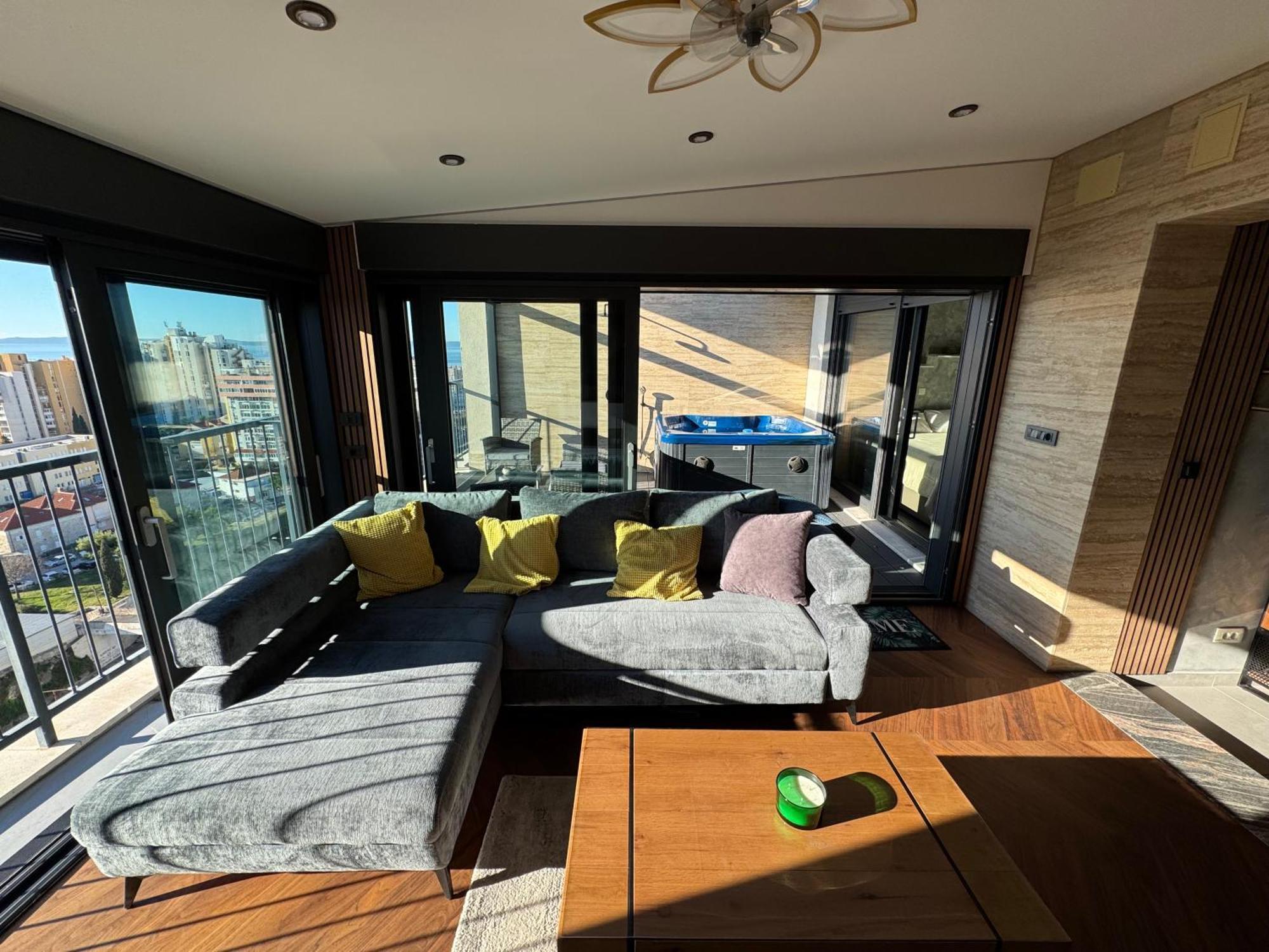 Magic View Luxury Penthouse With Jacuzzi And Sea View * Split