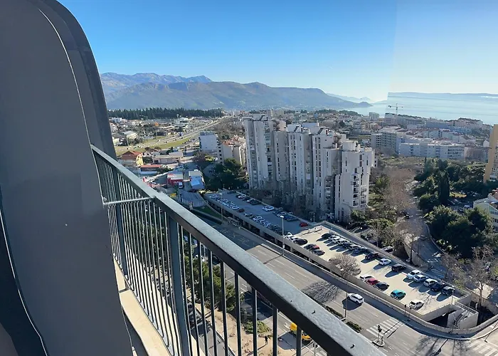 Magic View Luxury Penthouse With Jacuzzi And Sea View