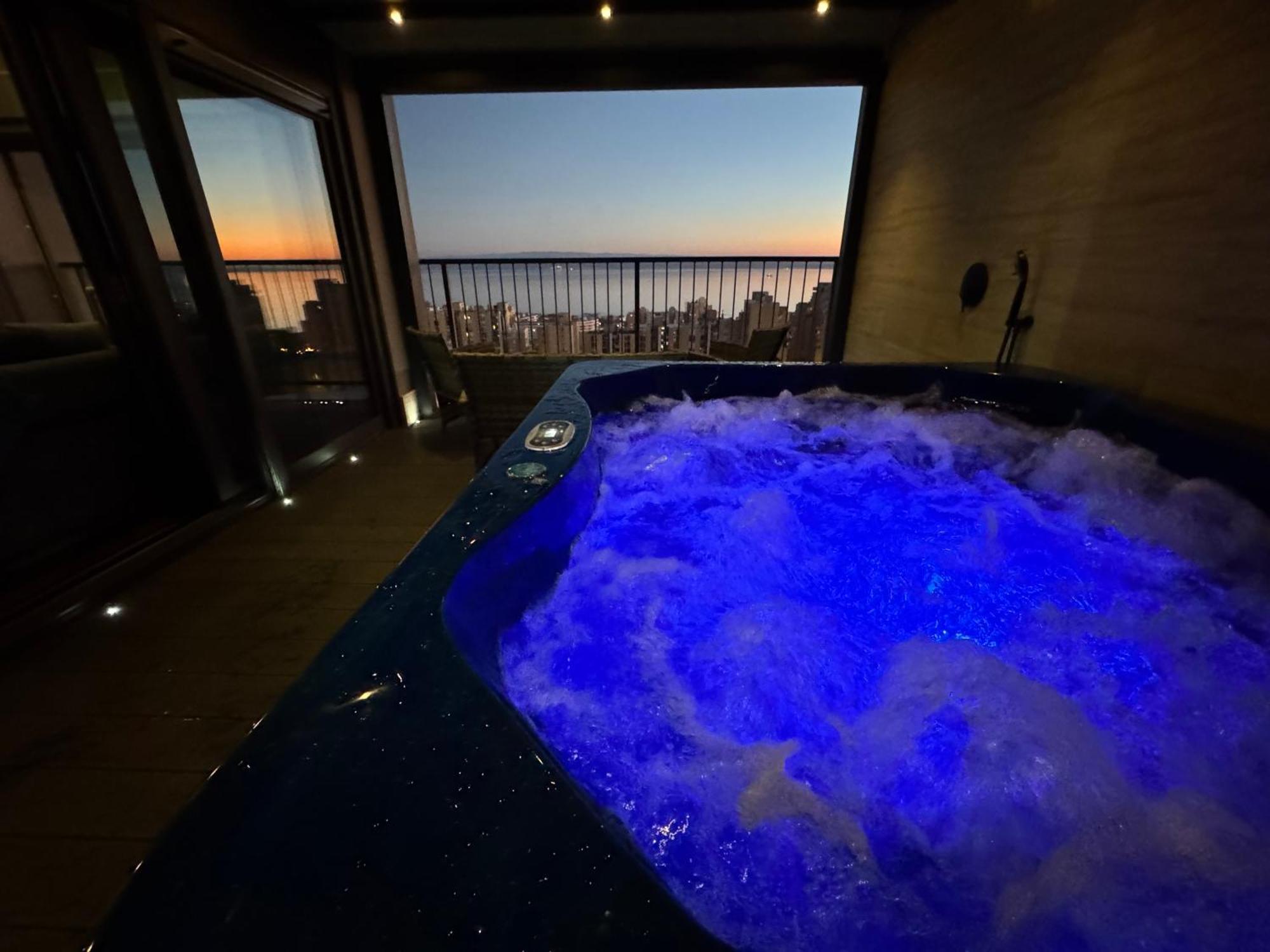 Magic View Luxury Penthouse With Jacuzzi And Sea View Lägenhet Split