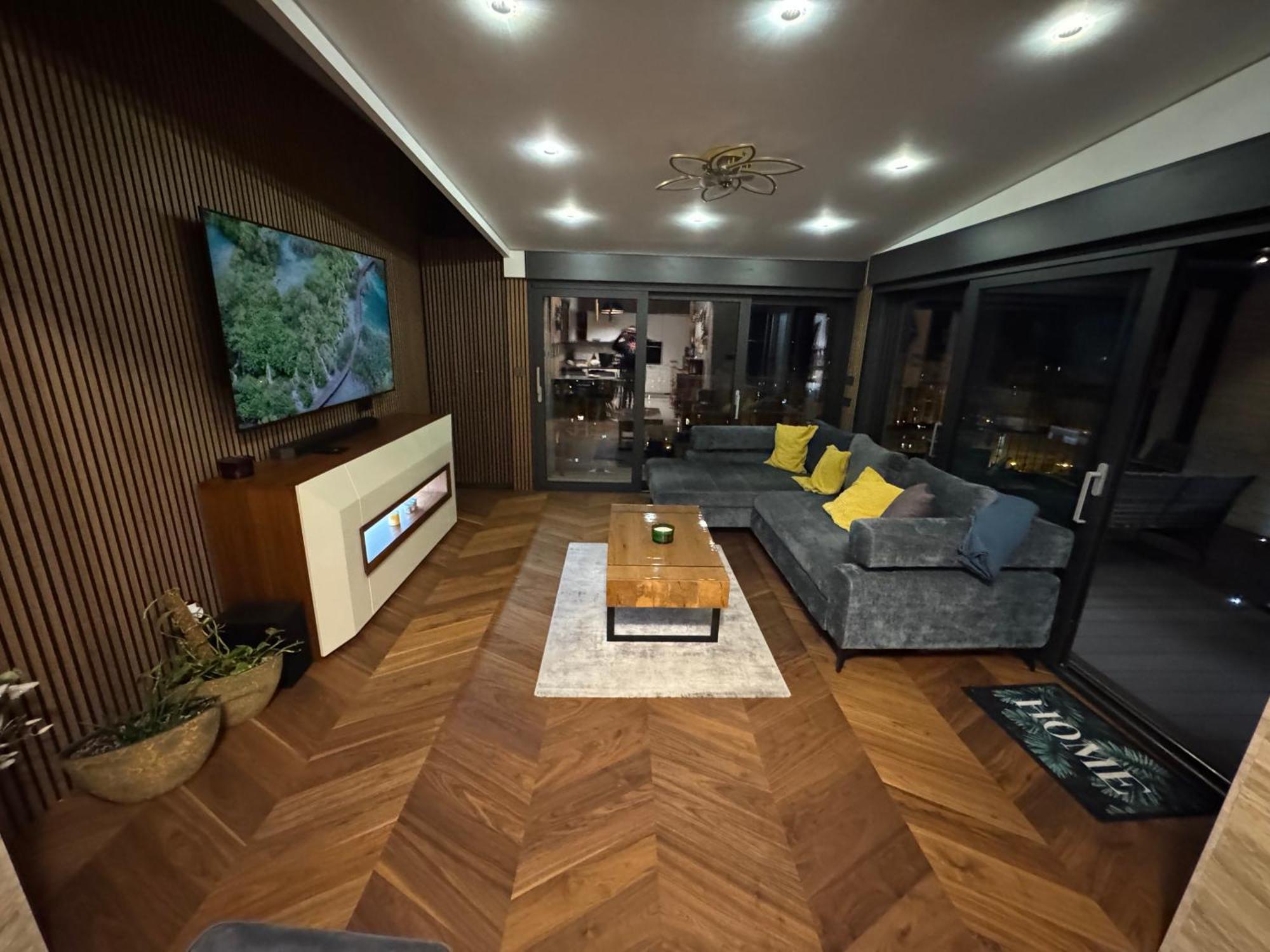 Magic View Luxury Penthouse With Jacuzzi And Sea View